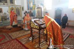 В храме деревни Острово состоялось соборное богослужение духовенства Зельвенского благочиния