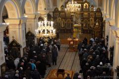 В день памяти Собора новомучеников и исповедников архиепископ Артемий совершил литургию в Покровском соборе