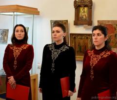 У Гродзенскім музеі гісторыі і рэлігіі адбылося адкрыцце выставы "Убранне з Божага святла"