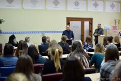 Святар Пакроўскага сабора прадставіў зборнік паэзіі «КАЛОЖСКІ ДАБРАВЕСТ» ва ўніверсітэце імя Янкі Купалы