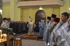 Архиепископ Артемий совершил литургию в храме вмч. Георгия поселка Красносельск