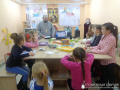 В воскресной школе прихода агрогородка Обухово прошло занятие, приуроченное ко Дню православной книги