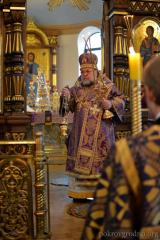 В Неделю Торжества Православия архиепископ Артемий совершил литургию в кафедральном соборе города Гродно