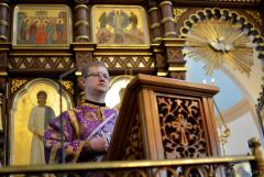 В Неделю Торжества Православия архиепископ Артемий совершил литургию в кафедральном соборе города Гродно