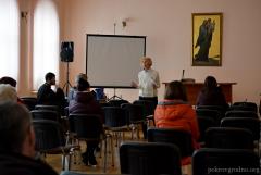 О проблемах "бабушек и внуков" рассказала в Родительском клубе Покровского собора психолог Валентина Богословская