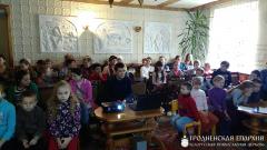 В храме пророка Ильи города Мосты провели открытый урок в честь Дня православной книги
