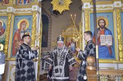 Архиепископ Артемий совершил Литургию Преждеосвященных Даров в храме Покрова Богородицы агрогородка Олекшицы