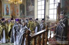 Архиепископ Артемий совершил Литургию Преждеосвященных Даров в храме Покрова Богородицы агрогородка Олекшицы