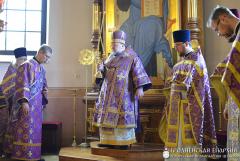 В Великий Четверток архиепископ Артемий совершил литургию в кафедральном соборе Гродно