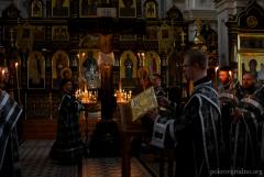 Архиепископ Артемий совершил в Покровском соборе утреню Великого пятка с чтением 12 Страстных Евангелий