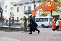 Архиепископ Артемий возглавил Пасхальную вечерню в кафедральном соборе города Гродно