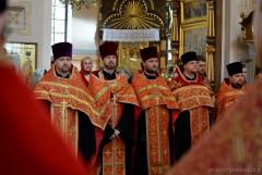 Архиепископ Артемий возглавил Пасхальную вечерню в кафедральном соборе города Гродно