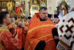 Архиепископ Артемий возглавил Пасхальную вечерню в кафедральном соборе города Гродно