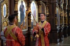 На Радоницу, в день своего 65-летия, архиепископ Артемий совершил литургию в Покровском соборе