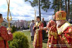 Архиепископ Артемий совершил литургию в храме святой праведной Софии деревни Коробчицы