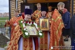 Архиепископ Артемий совершил литургию в малом храме Виленских мучеников прихода микрорайона Ольшанка