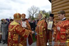 Архиепископ Артемий совершил литургию в малом храме Виленских мучеников прихода микрорайона Ольшанка