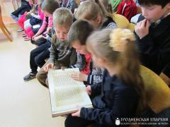 Священник встретился с учениками школы агрогородка Большие Эйсмонты