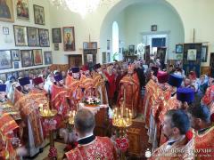 Соборное богослужение в храме деревни Колонтаи