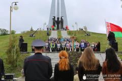 Благочинный Зельвенского округа и прихожане приняли участие в торжественном митинге