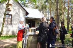 Дети воскресной школы Свято-Владимирской церкви совершили паломничество в Лавришевский монастырь и по святыням города Бреста