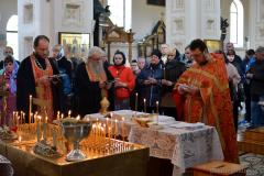 У Пакроўскім саборы памаліліся за спачын загінуўшых ў ВАВ і за мір нашаму свету