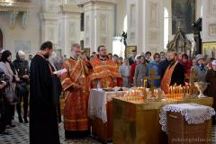 У Пакроўскім саборы памаліліся за спачын загінуўшых ў ВАВ і за мір нашаму свету