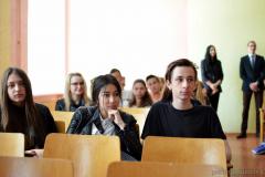 В рамках марафона "15 дней в защиту жизни" в школах прошли беседы со старшеклассниками о семье