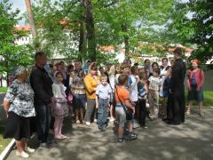 Воспитанники воскресной школы при храме Святого Духа агрогородка Озеры совершили паломничество в Жировичский монастырь и Сынковичи