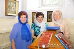 Выпускники посетили Щучинские храмы