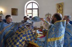 Архиепископ Артемий совершил литургию в храме в честь Коложской иконы Божией Матери