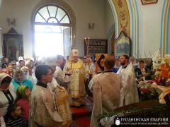 В день Рождества Предтечи и Крестителя Господня Иоанна архиепископ Артемий совершил литургию в храме деревни Лунно