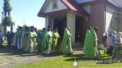 В храме поселка Желудок состоялось соборное богослужение Щучинского благочиния