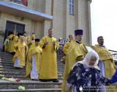 Архиепископ Артемий совершил литургию в кафедральном соборе города Волковыска