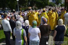 Архиепископ Артемий совершил литургию в кафедральном соборе города Волковыска
