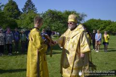 Архиепископ Артемий совершил Божественную литургию на I слете молодежи Волковысского благочиния