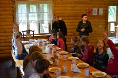 В летней воскресной школе Покровского собора дети отдохнули в три смены