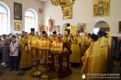 Архиепископ Артемий совершил литургию в Свято-Владимирской церкви города Гродно
