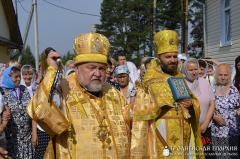 Архиепископ Артемий совершил литургию в храме во имя святого пророка Илии города Мосты