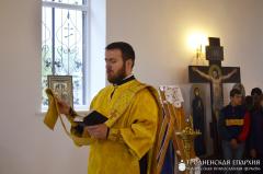 Архиепископ Артемий совершил литургию, за которой молились участники слета молодежи Гродненской епархии