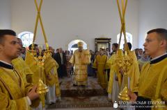 Архиепископ Артемий совершил литургию, за которой молились участники слета молодежи Гродненской епархии