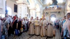 В день празднования Преображения Господня архиепископ Артемий совершил литургию в Покровском соборе