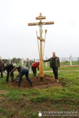 В Зельве установили новый поклонный крест