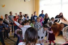 В рамках благотворительной акции «Соберем детей в школу вместе» более двуxсот детей получили помощь