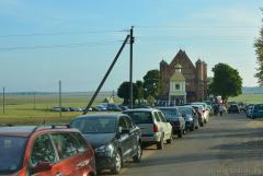 Архиепископ Артемий возглавил торжества по случаю 610-летия храма Архангела Михаила в деревне Сынковичи