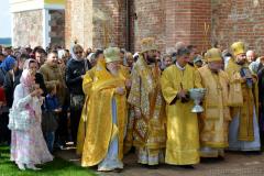 Архиепископ Артемий возглавил торжества по случаю 610-летия храма Архангела Михаила в деревне Сынковичи