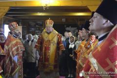 В день памяти преподобномученика Афанасия Брестского архиепископ Артемий совершил литургию в малом храме прихода микрорайона Зарица