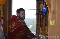 В день памяти преподобномученика Афанасия Брестского архиепископ Артемий совершил литургию в малом храме прихода микрорайона Зарица