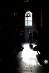 Накануне праздника Воздвижения Креста Господня архиепископ Артемий совершил всенощное бдение в Покровском соборе