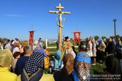 В поселке Зельве установили поклонный крест